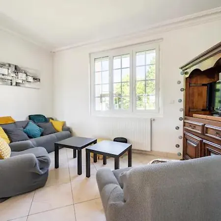 De Groupe Du Coudray 度假居 *